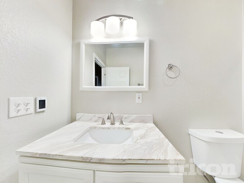 Building Photo - 19760 E 61st Dr