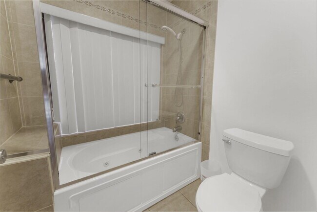 Building Photo - 7621 Sierra Terrace W