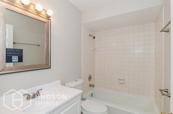 Building Photo - AVAILABLE NOW! - 654 Longview Dr, Antioch,...