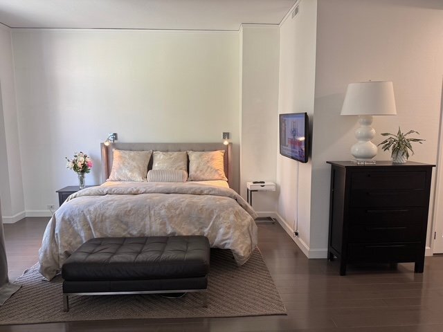 Building Photo - 150 Lombard St