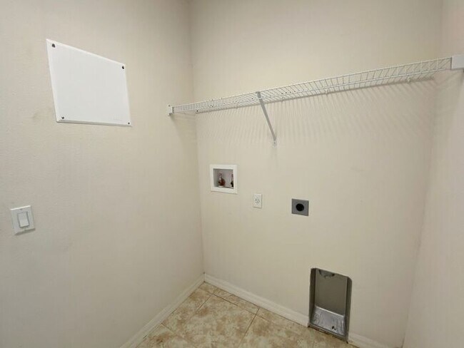 Building Photo - Bella Pointe-Yacht Club Drive Kissimmee, F...