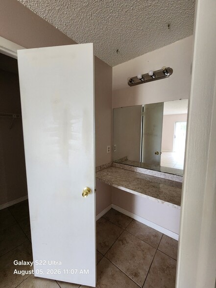 Building Photo - 12373 Shafton Rd