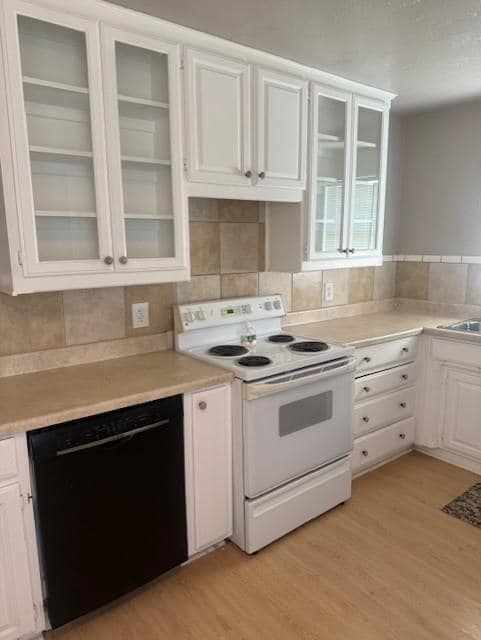 Building Photo - 8901 Rolling Meadows Dr