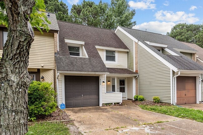 Building Photo - Beautiful 2-Bed, 2.5-Bath Home with Spacio...