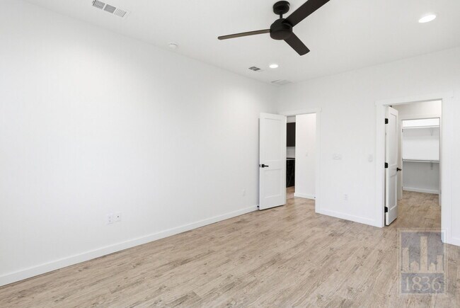 Building Photo - 505 Thelma Dr