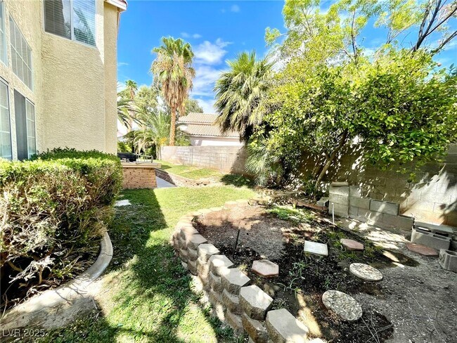 Building Photo - 1326 Pine Terrace Ct