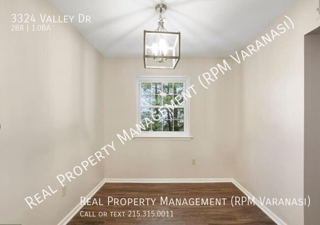 Building Photo - 3324 Valley Dr