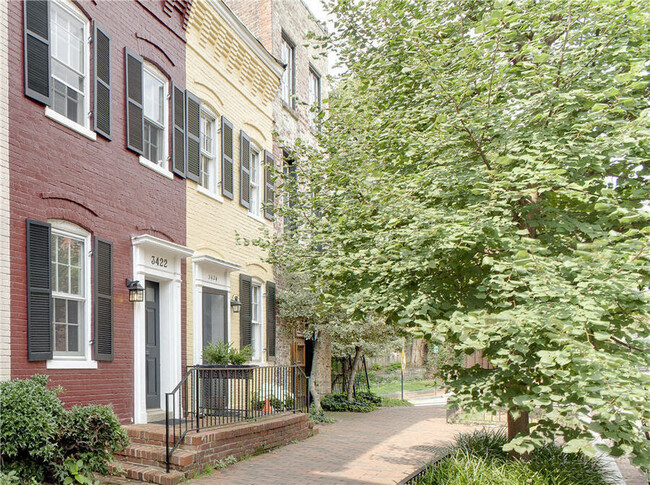 Building Photo - 3422 Prospect St NW