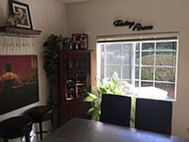 Building Photo - 1036 Pan Ct