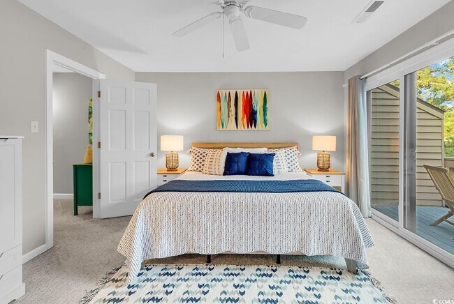 Building Photo - 4000 Fairway Lakes Dr