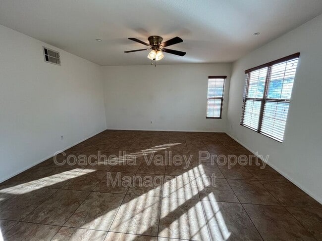 Building Photo - 235 Paseo Gregario
