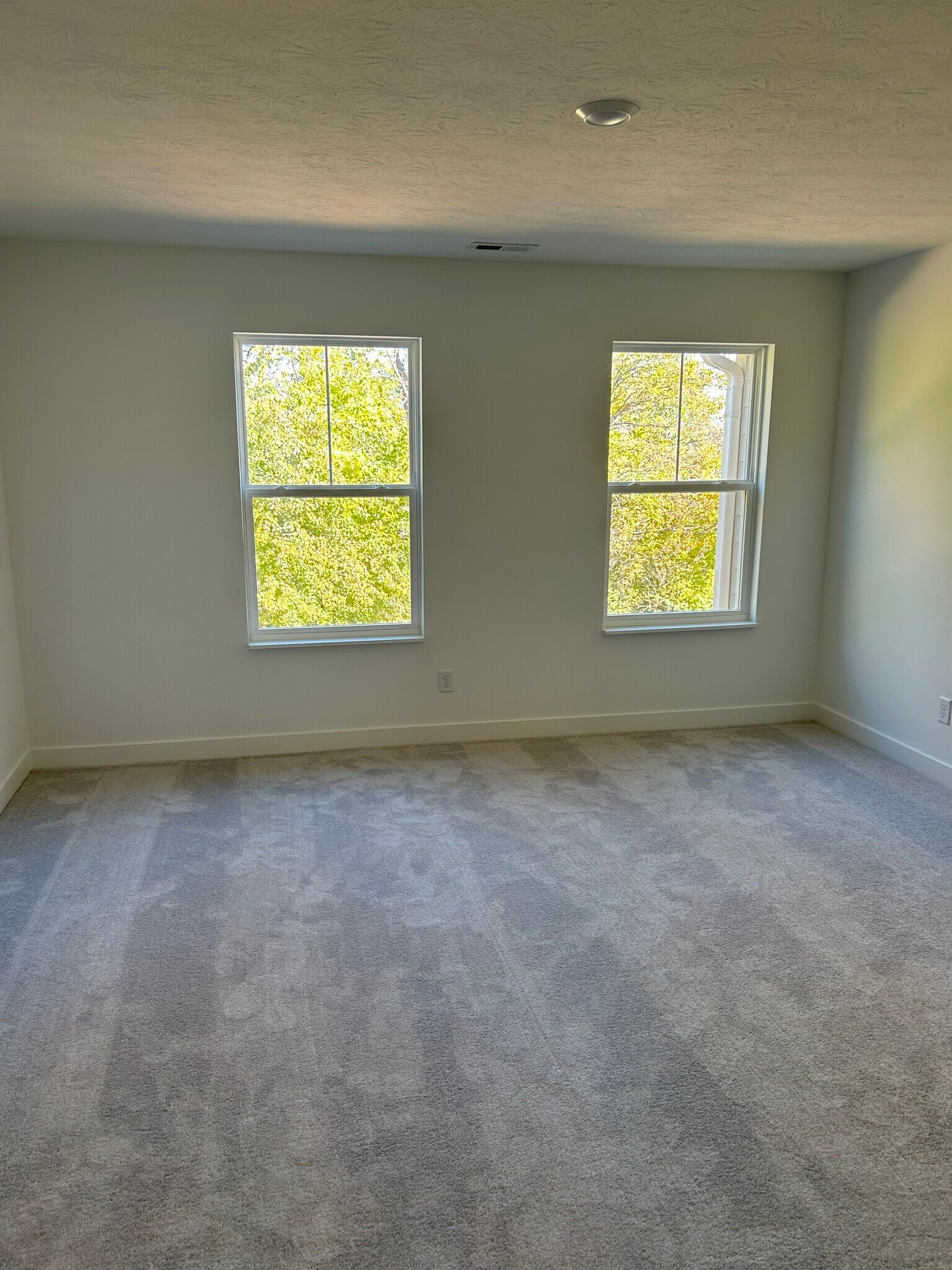 Building Photo - 1752 Trinity Ln