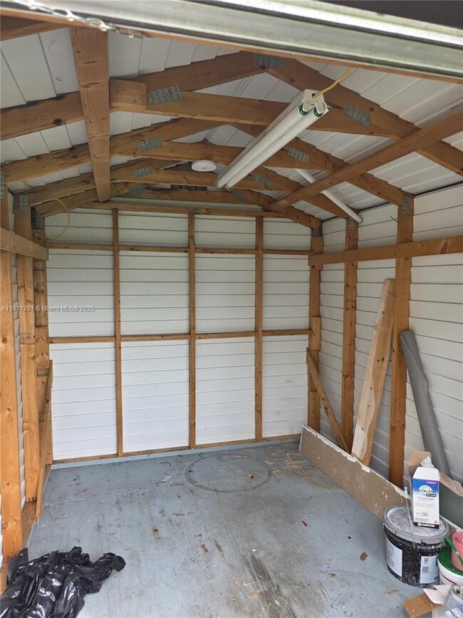 Building Photo - 16813 SW 107th Pl