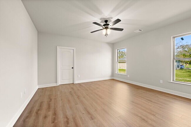 Building Photo - 30673 Dunn Rd