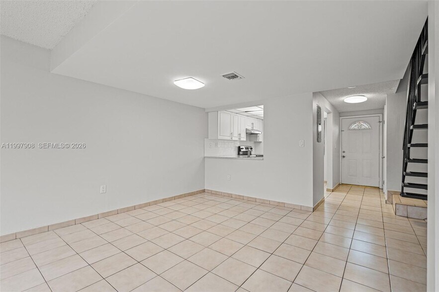 Building Photo - 319 NW 109th Ave