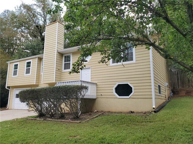 Building Photo - 3971 Rocmar Dr