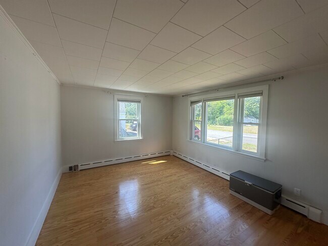 Building Photo - 411 Cutts Ave