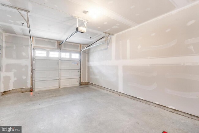 Building Photo - 1425 Clingmans Dome Dr