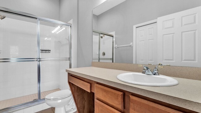 Building Photo - Spacious, light, bright 2 Master BR, 2-car...
