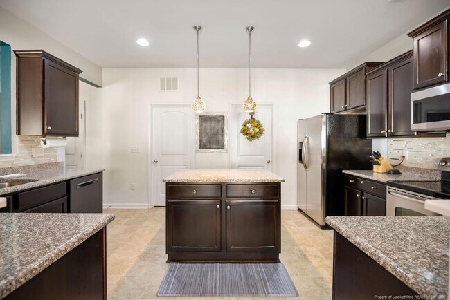 Building Photo - 1453 Dulles Rd
