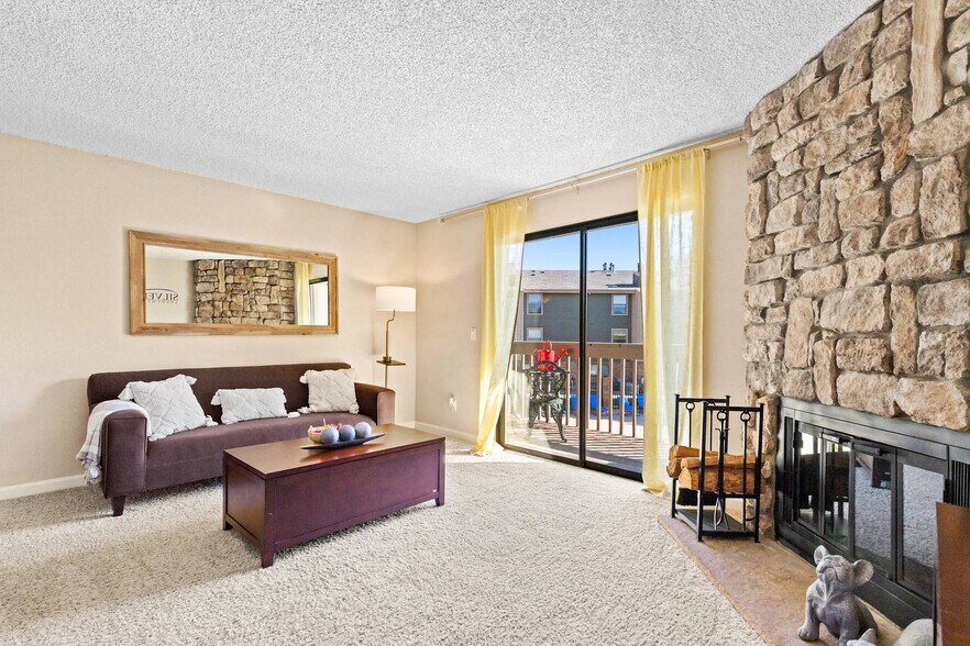 Primary Photo - Silver Reef