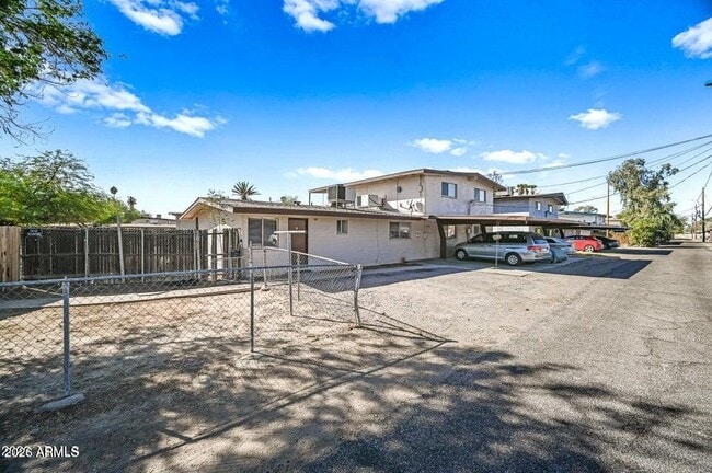 Building Photo - 441 N Williams