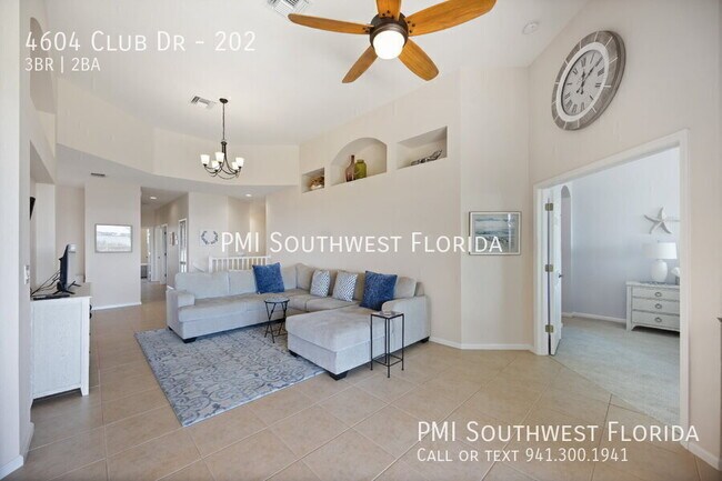 Building Photo - 4604 Club Dr