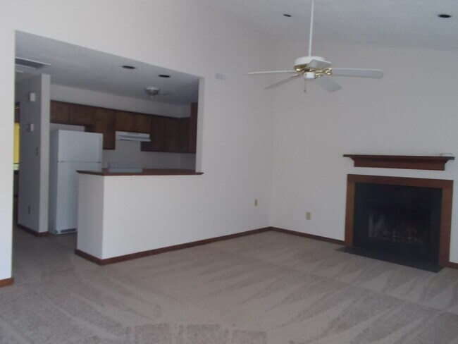 Building Photo - 1533 College Way