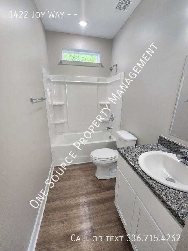 Building Photo - 1422 Joy Wy