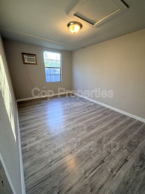 Building Photo - 1222 Brighton Ave