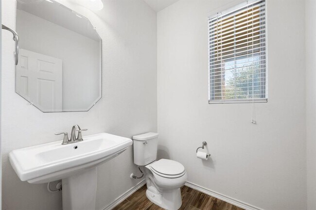 Building Photo - 1902 Tasmanian Tiger Trace