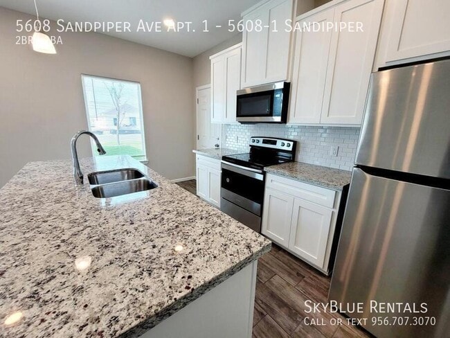Building Photo - 5608 Sandpiper Ave