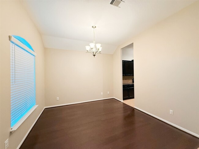 Building Photo - 1062 Cedar Lake Ct