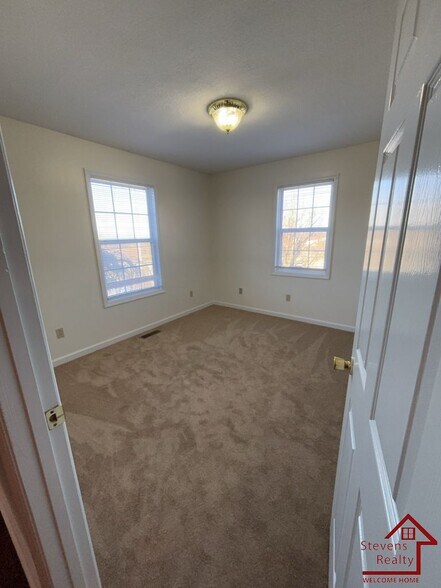 Building Photo - 183 Woodlee Ct