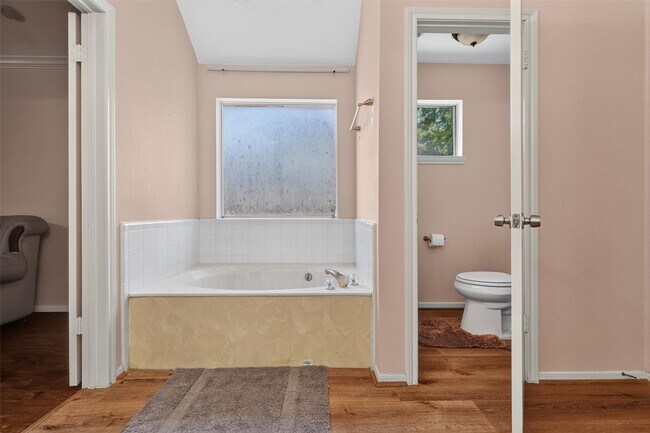 Building Photo - 1306 N Gabriel River Cir