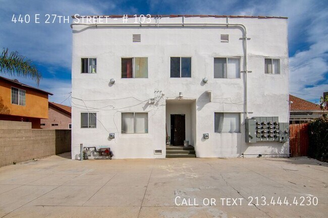 Building Photo - 440 E 27th St