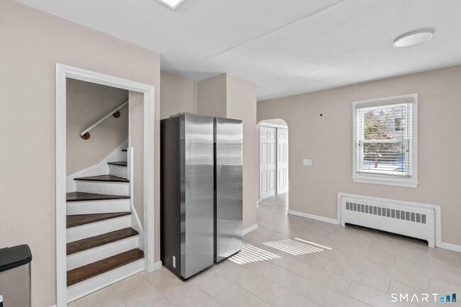 Building Photo - 159 Ridgewood Rd