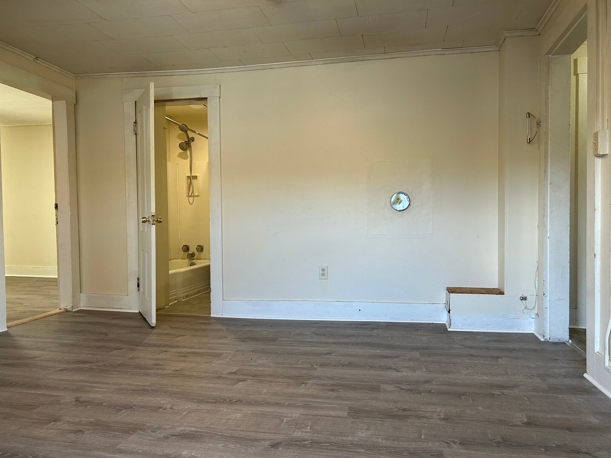 Living Room - 201 Roxbury St