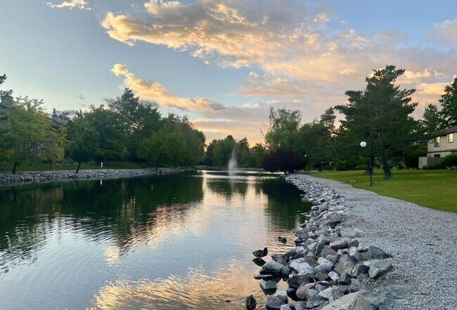 Building Photo - 1 Bedroom Condo for Rent South Reno (Donner Creek Village)