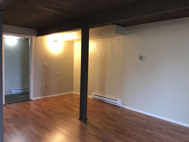 Building Photo - 3494on