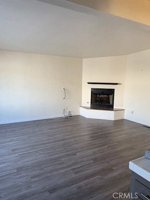 Building Photo - 217 Crest Dr