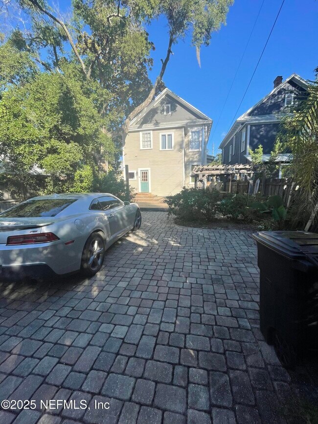 Building Photo - 1506 N Pearl St