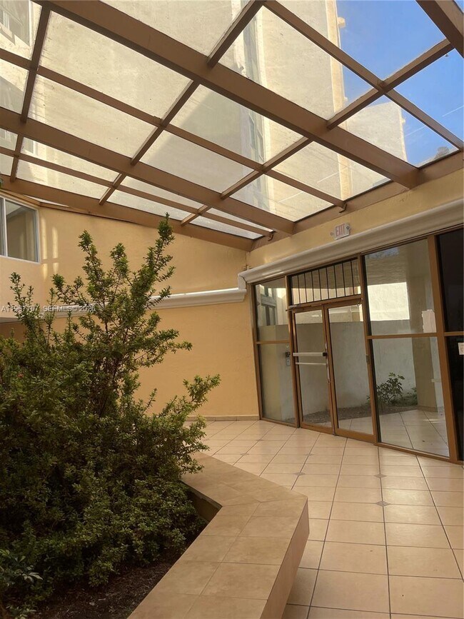 Building Photo - 2055 SW 122nd Ave