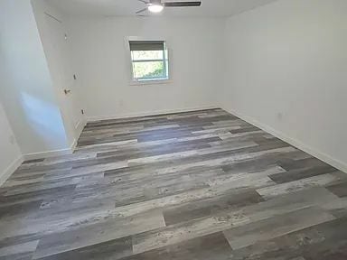 Building Photo - 2383 Country Club Rd
