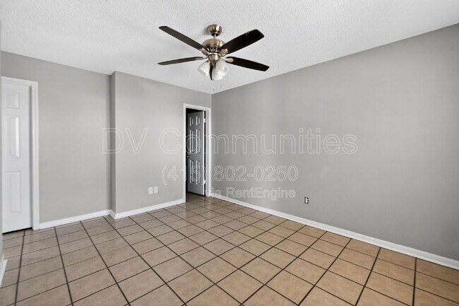 Building Photo - 6721 Haven Meadow Dr