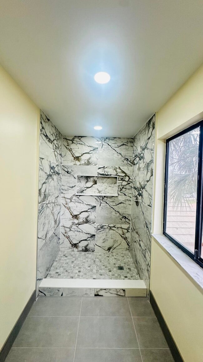 Building Photo - 6077 Strawberry Fields Way