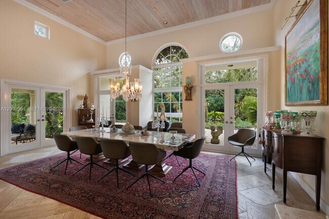 Building Photo - 10100 Lakeside Dr