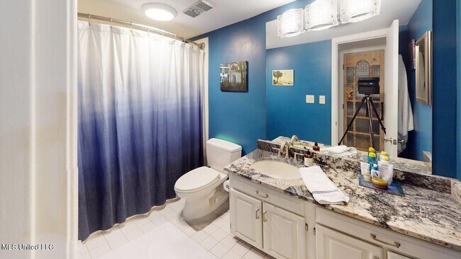 Building Photo - 520 Beach Blvd