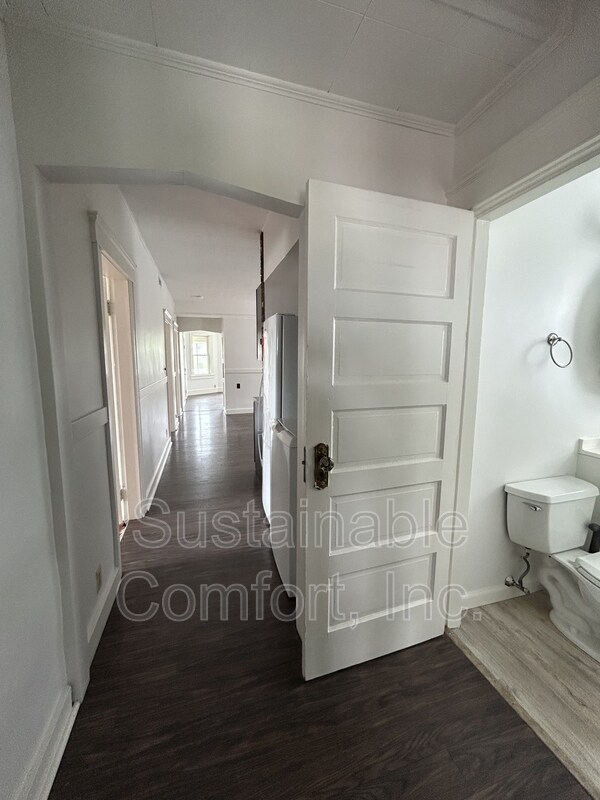 Building Photo - 3 Imperial Pl