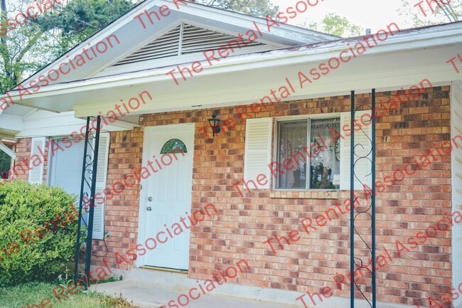 Primary Photo - 118 Jordan St